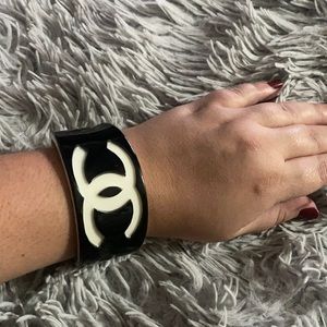 C-C Fashion Bangle bracelet